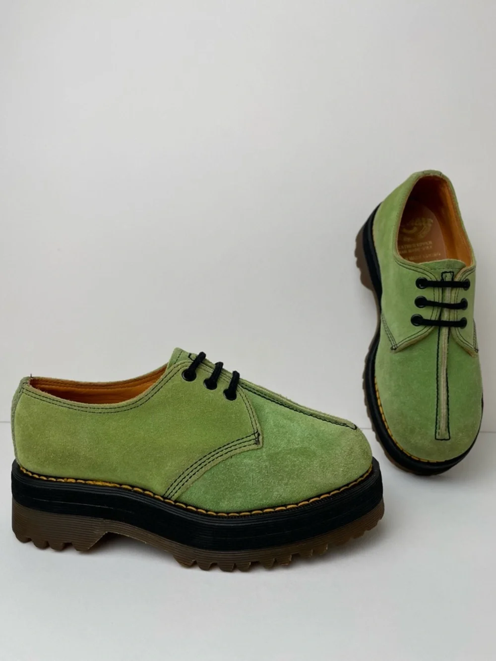 Vintage Dr. Martens England Crazy Bomb Green Suede Platform Oxfords UK 4